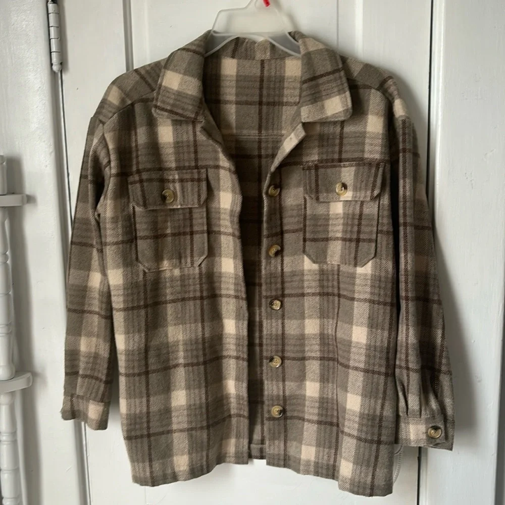 shacket - Picture 1 of 2